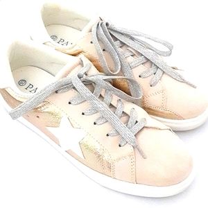 Podcast Sneakers Cream Faux Suede in Gold Crush Size 10